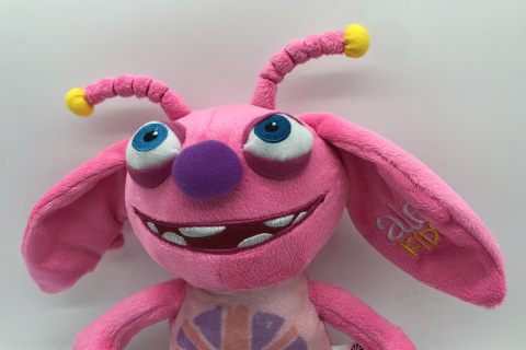 Peluche-Publicitario-ELO_Ale-Kids-Inglés
