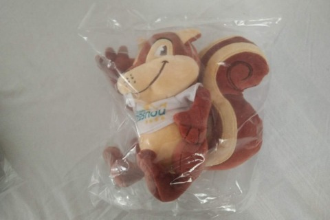 Peluche-Publicitario-Ardilla_Camping-Masnou