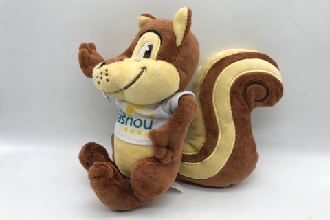 Peluche-Publicitario-Ardilla_Camping-Masnou
