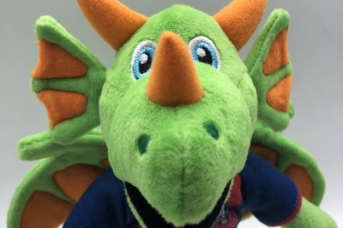 Peluche-Publicitario-Dragonés-Fútbol_SD-Huesca